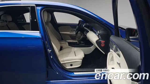 Mercedes-Benz A-Class 2024 — фото 15