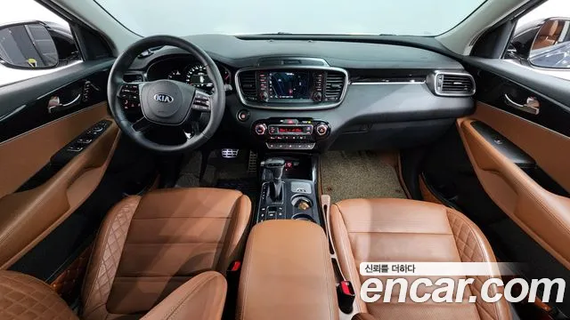 Kia Sorento 2018 — фото 10