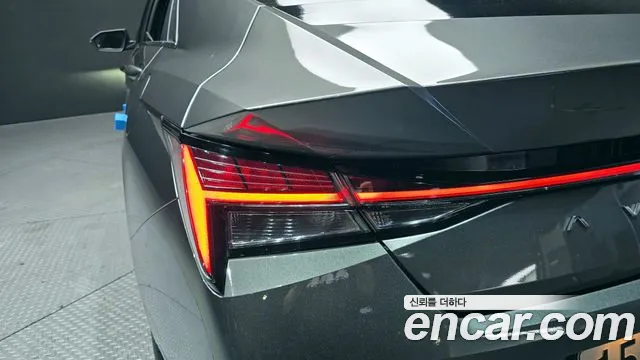 Hyundai AVANTE 2021 — фото 9