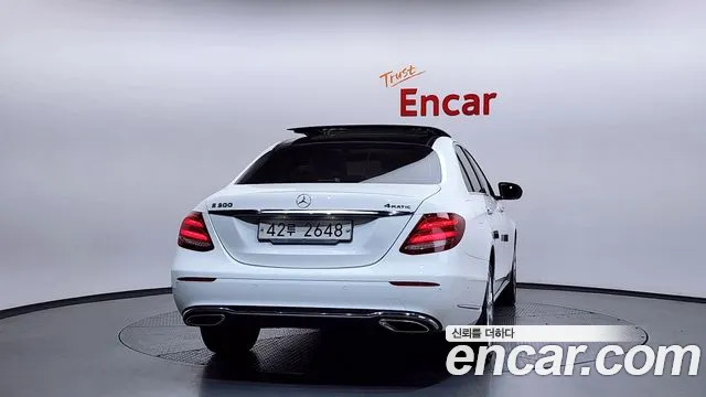 Mercedes-Benz E-Class 2019 — фото 4