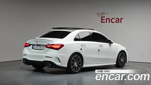 Mercedes-Benz A-Class 2024 — фото 1