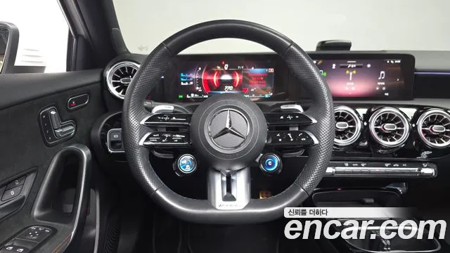 Mercedes-Benz A-Class 2024 — фото 18
