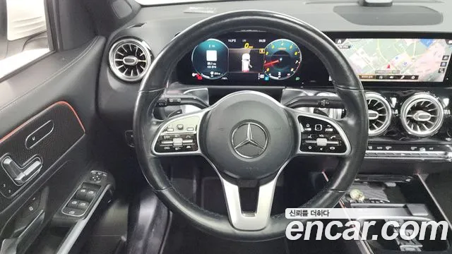 Mercedes-Benz GLB-Class 2021 — фото 14