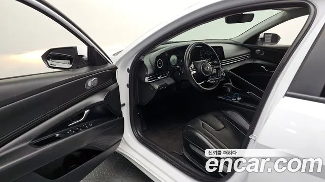 Hyundai AVANTE 2021 — фото 10