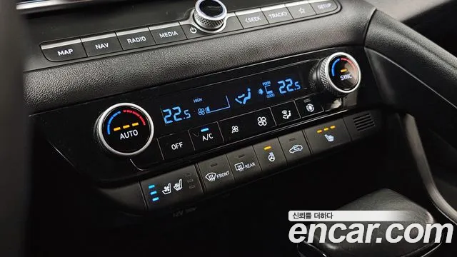 Hyundai AVANTE 2021 — фото 18
