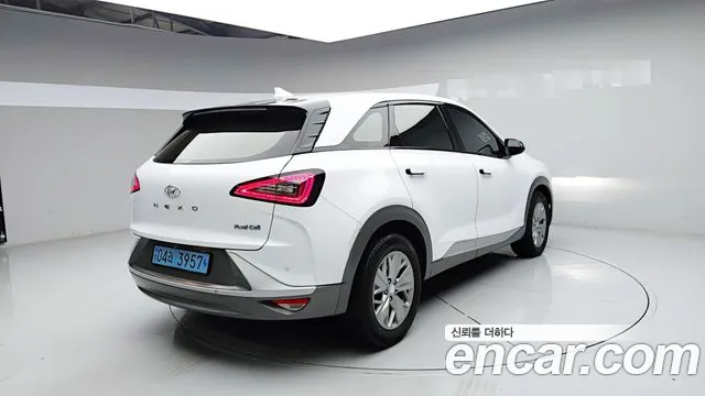 Hyundai Nexo 2023 — фото 6