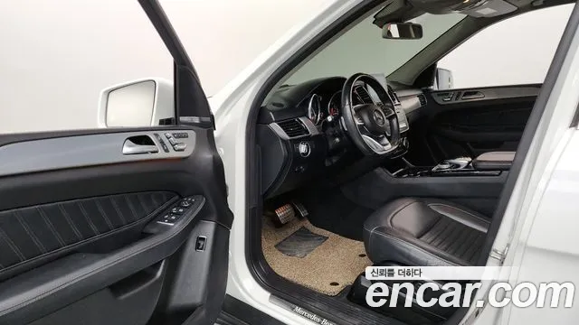 Mercedes-Benz GLE-Class 2018 — фото 10