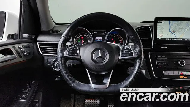 Mercedes-Benz GLE-Class 2018 — фото 13