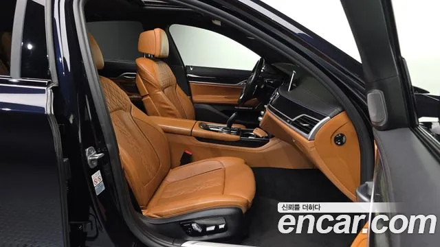 BMW 7-Series 2018 — фото 10
