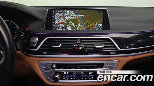 BMW 7-Series 2018 — фото 14