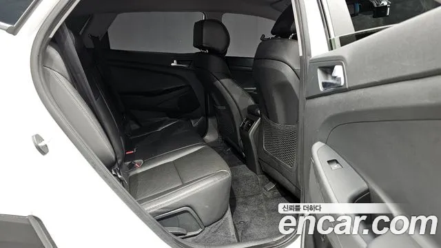 Hyundai Tucson 2018 — фото 18