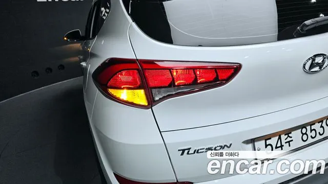 Hyundai Tucson 2018 — фото 9