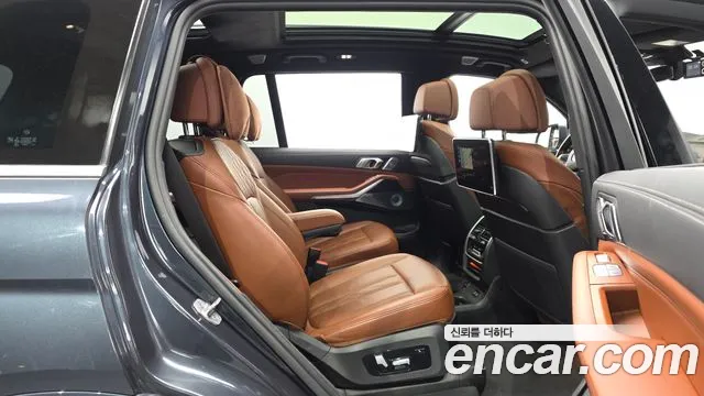 BMW X7 2022 — фото 12