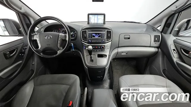 Hyundai Starex 2021 — фото 7
