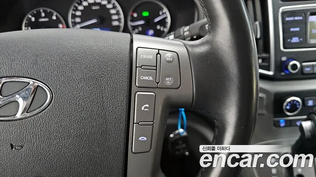 Hyundai Starex 2021 — фото 17