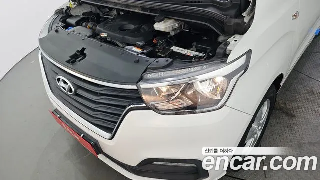 Hyundai Starex 2021 — фото 6