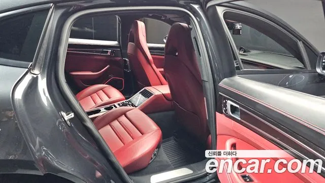 Porsche Panamera 2020 — фото 17