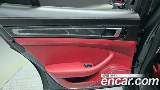 Porsche Panamera 2020 — фото 15
