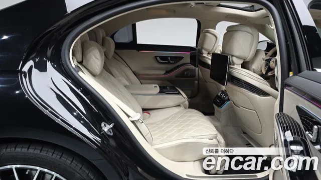 Mercedes-Benz S-Class 2022 — фото 16