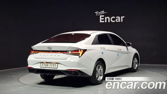 Hyundai AVANTE 2021 — фото 2