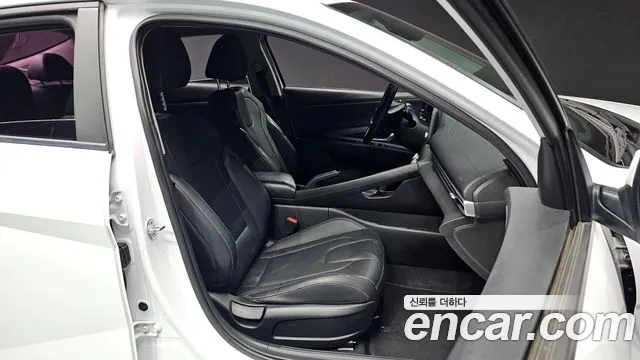 Hyundai AVANTE 2021 — фото 12