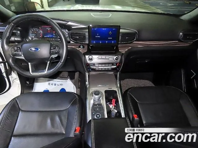 Ford Explorer 2020 — фото 10
