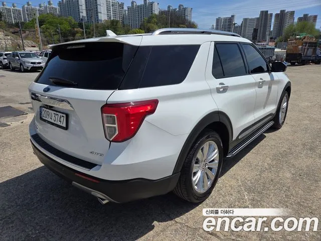 Ford Explorer 2021 — фото 2