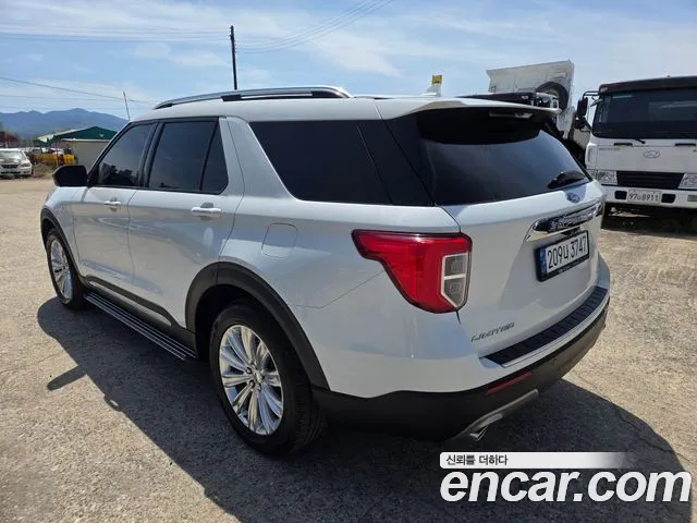 Ford Explorer 2021 — фото 12