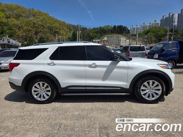 Ford Explorer 2021 — фото 13