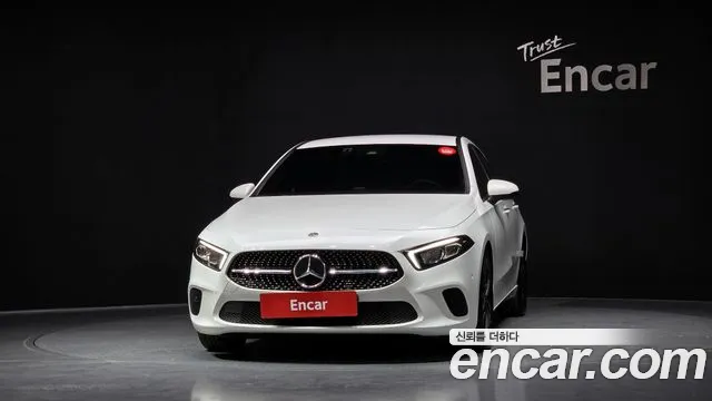 Mercedes-Benz A-Class 2023 — фото 3