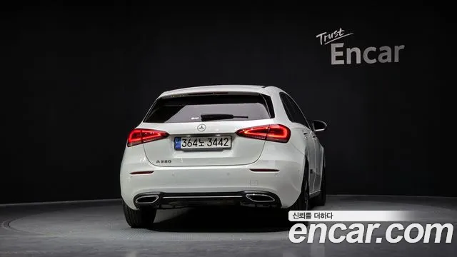 Mercedes-Benz A-Class 2023 — фото 4