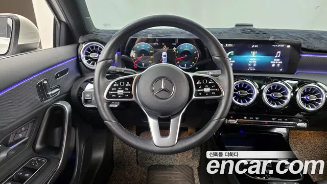 Mercedes-Benz A-Class 2023 — фото 13