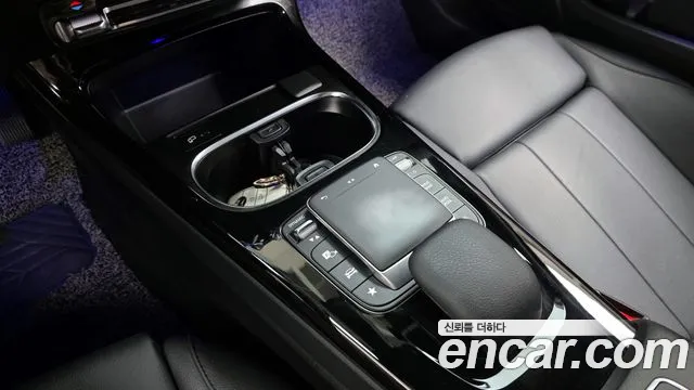 Mercedes-Benz A-Class 2023 — фото 19
