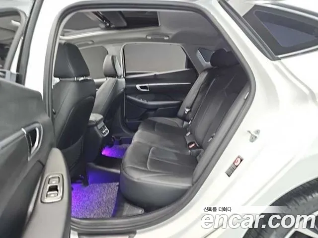 Hyundai Sonata 2020 — фото 17