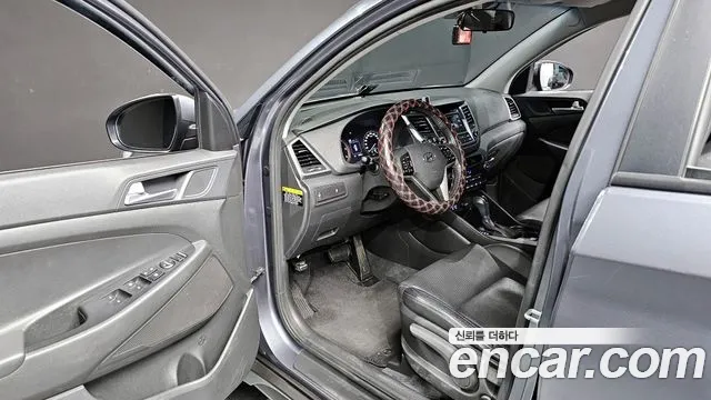 Hyundai Tucson 2017 — фото 10