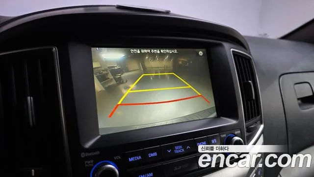 Hyundai Starex 2016 — фото 15
