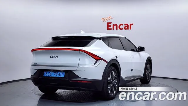 Kia EV6 2022 — фото 2