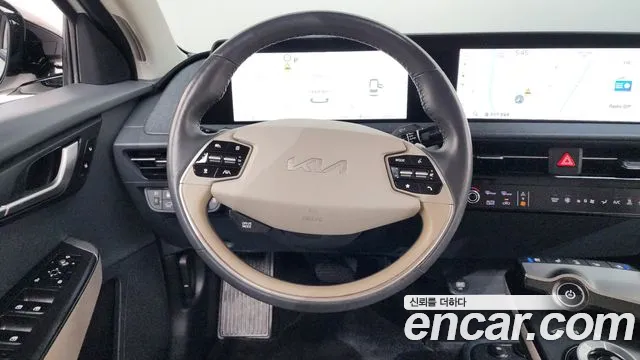 Kia EV6 2022 — фото 19