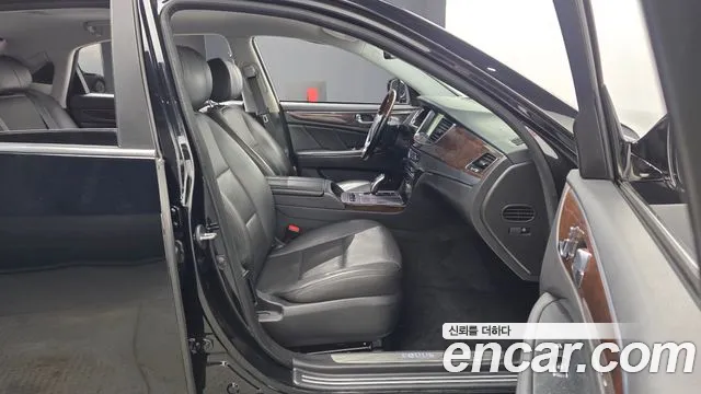 Hyundai Equus 2015 — фото 12