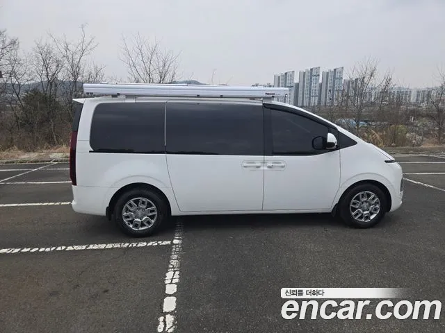 Hyundai Staria 2022 — фото 2
