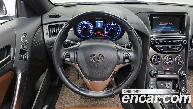 Hyundai Genesis 2016 — фото 12