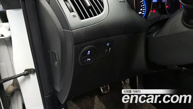 Hyundai Genesis 2016 — фото 17
