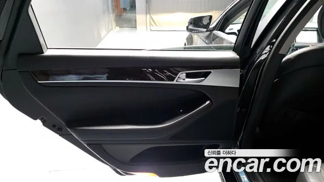 Hyundai Genesis 2016 — фото 15