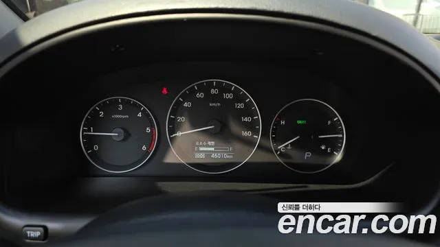 Hyundai Starex 2021 — фото 11