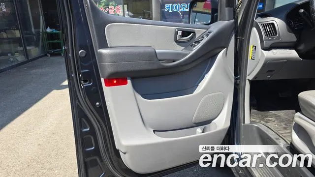 Hyundai Starex 2021 — фото 15