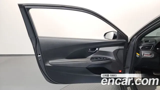 Hyundai Veloster 2018 — фото 14