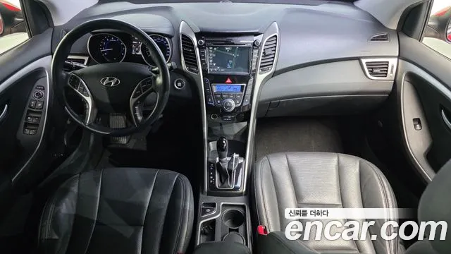 Hyundai i30 2015 — фото 10