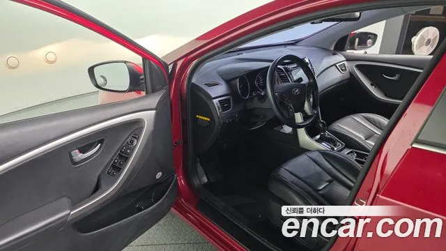 Hyundai i30 2015 — фото 17