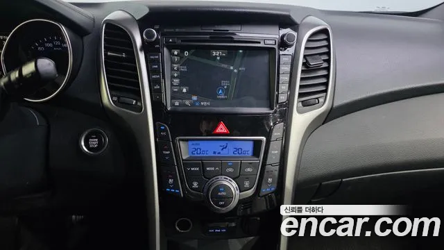 Hyundai i30 2015 — фото 20