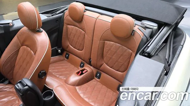 Mini Cooper Convertible 2022 — фото 17